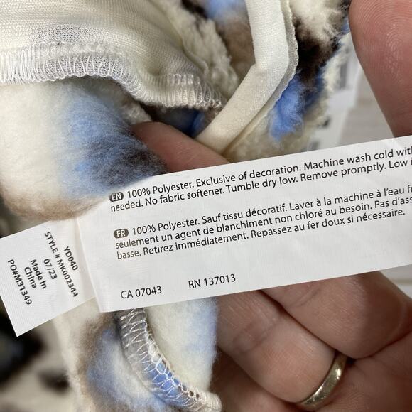 MARIKA Sweater Women S Aztec Geo Print Sherpa Fleece 1/4 Zip Pullover Active NWT - Picture 8 of 9